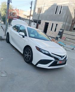 تۆیۆتا کامری